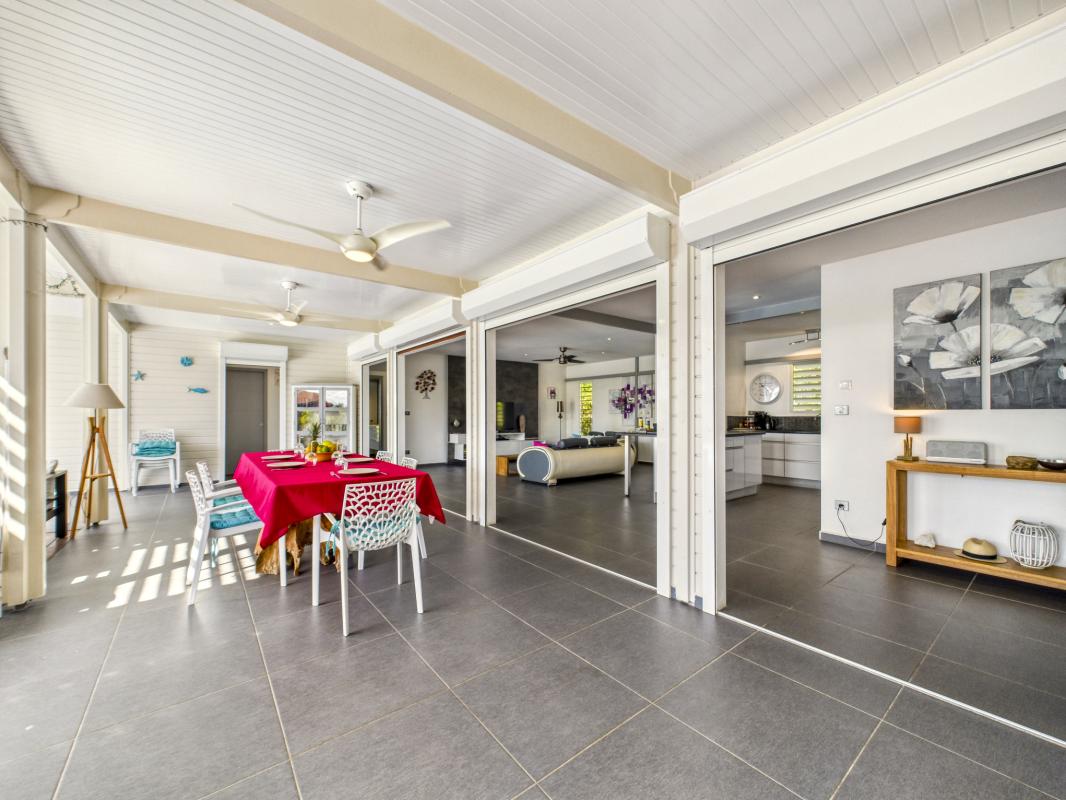 17.Location Villa piscine vue mer Saint François Guadeloupe_Terrasse